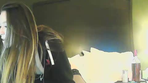 courtscutekitty online show from 02/08/25, 06:12