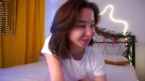 Snapshot of coventinaashfield chatting on 02/15/26, 07:05 Yui online show from 02/15/26, 07:05