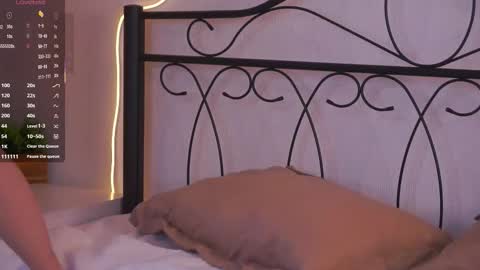 Snapshot of coventinaashfield chatting on 03/22/26, 07:12 Yui online show from 03/22/26, 07:12