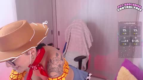 cowgirl_isa online show from 10/30/25, 09:15