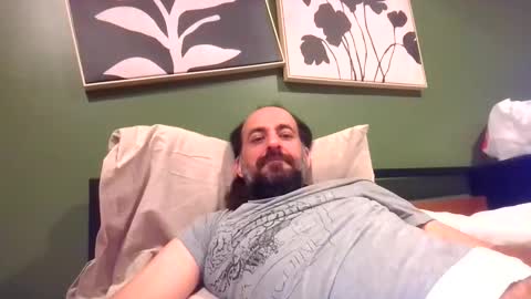 Snapshot of cowie_ chatting on 12/15/25, 03:44 cowie_ online show from 12/15/25, 03:44