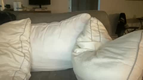 coyotecock9 online show from 12/15/25, 10:47