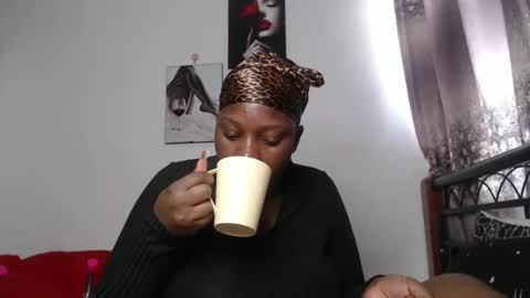 Erykah online show from 09/18/25, 10:39