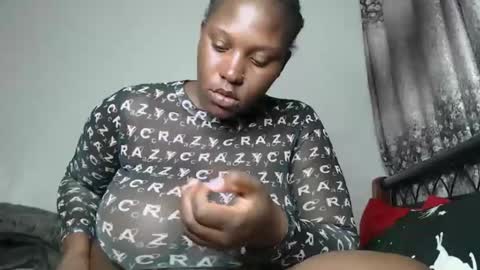 Snapshot of cozy_dion chatting on 04/15/26, 05:31 Erykah online show from 04/15/26, 05:31