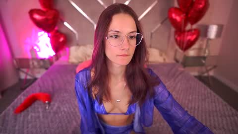 cozymell online show from 02/18/25, 03:21