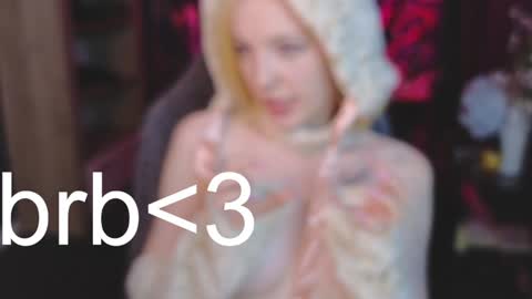 Snapshot of crackling_tati chatting on 12/15/24, 12:07 Tati online show from 12/15/24, 12:07