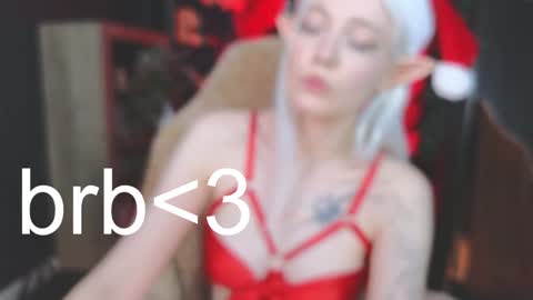 Snapshot of crackling_tati chatting on 12/23/24, 12:14 Tati online show from 12/23/24, 12:14