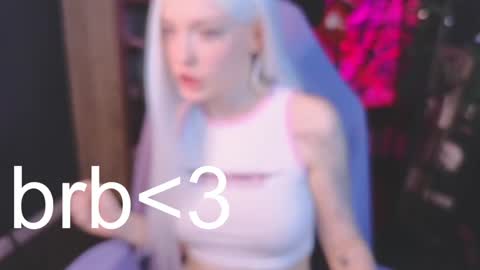 Snapshot of crackling_tati chatting on 01/08/25, 12:06 Tati online show from 01/08/25, 12:06