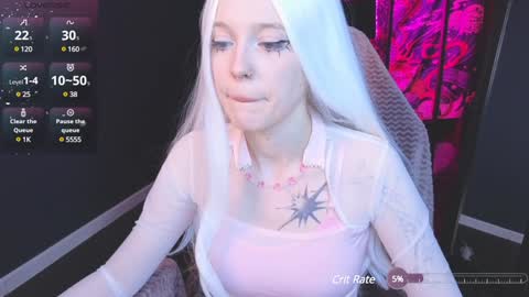 Snapshot of crackling_tati chatting on 01/24/25, 05:10 Tati online show from 01/24/25, 05:10