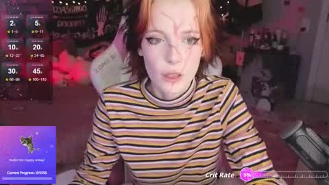 Snapshot of crackling_tati chatting on 10/31/25, 07:26 Tati online show from 10/31/25, 07:26