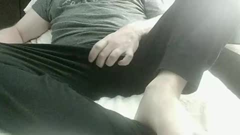 Snapshot of cranberry381 chatting on 02/06/26, 12:19 cranberry381 online show from 02/06/26, 12:19