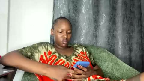 Snapshot of crave_meslowly chatting on 04/09/26, 02:33 Taliee online show from 04/09/26, 02:33