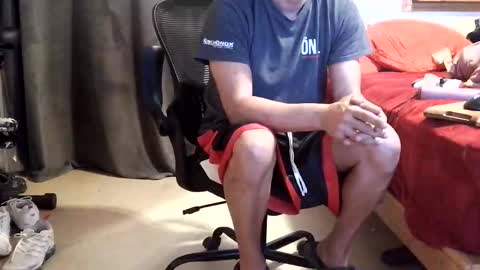 Snapshot of crazy4feetmanic chatting on 02/20/26, 03:14 drbucknaked online show from 02/20/26, 03:14