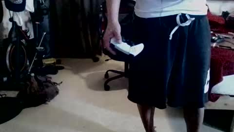 Snapshot of crazy4feetmanic chatting on 04/19/26, 01:05 drbucknaked online show from 04/19/26, 01:05