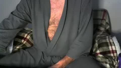 Snapshot of crazy4vegas chatting on 01/10/25, 08:51 crazy4vegas online show from 01/10/25, 08:51