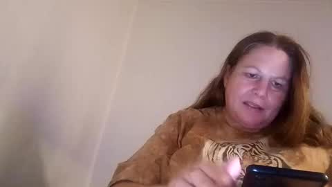 Snapshot of crazy7red chatting on 10/10/25, 08:02 Crazy7red online show from 10/10/25, 08:02