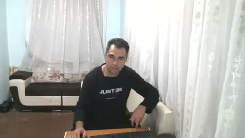 Snapshot of crazy____boy09 chatting on 11/01/25, 09:39 crazy____boy09 online show from 11/01/25, 09:39