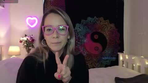 Snapshot of crazy_ass_stacy chatting on 11/27/25, 05:26 Stacy 2pm to 6pm mon-fri 3 CAT online show from 11/27/25, 05:26