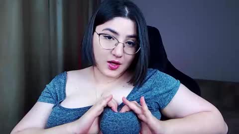 Snapshot of crazy_bunya chatting on 11/29/25, 01:47 Crazy Bunya online show from 11/29/25, 01:47