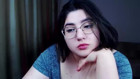 Snapshot of crazy_bunya chatting on 11/30/25, 01:26 Crazy Bunya online show from 11/30/25, 01:26