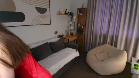 Emma online show from 04/11/26, 07:45