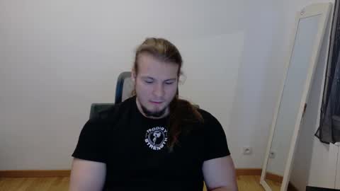 crazyangel8 online show from 02/03/25, 09:29