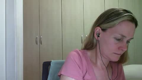 Anny online show from 01/02/25, 08:57