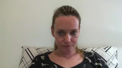 Anny online show from 01/04/25, 12:27