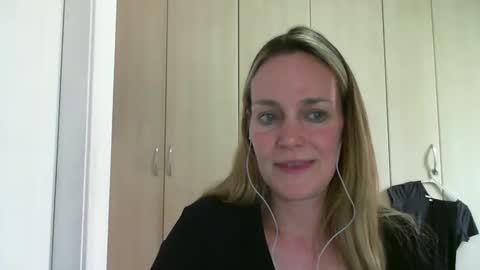 Anny online show from 01/13/25, 08:58