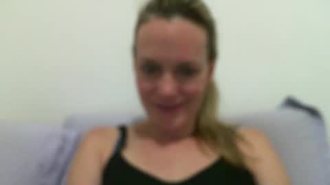 Anny online show from 01/19/25, 01:32