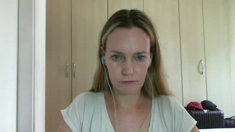 Anny online show from 01/31/25, 11:56