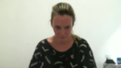 Anny online show from 02/13/25, 12:24