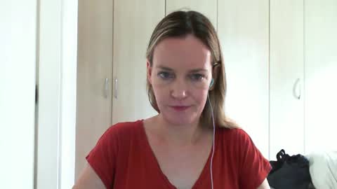 Anny online show from 02/20/25, 10:48