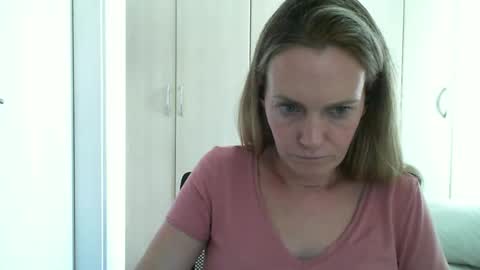 Anny online show from 03/05/25, 06:23