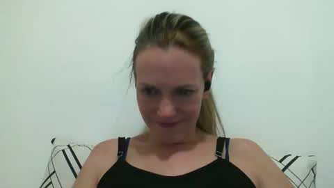 Anny online show from 03/08/25, 12:44