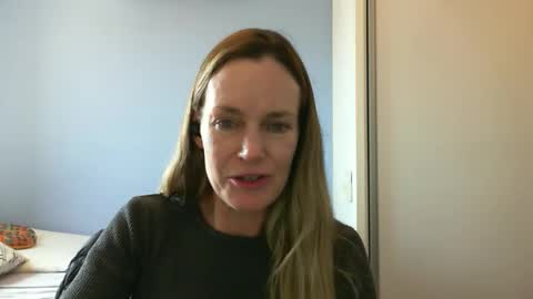 Anny online show from 09/10/25, 03:45