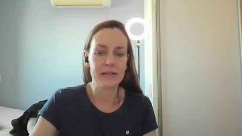 Anny online show from 12/05/25, 12:25