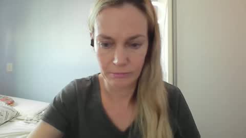 Anny online show from 02/13/26, 10:44