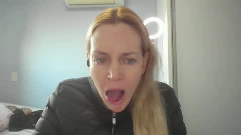 Anny online show from 05/12/26, 10:45