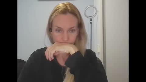Anny online show from 05/13/26, 12:08