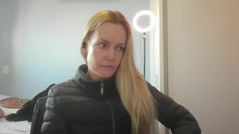Anny online show from 05/13/26, 12:13