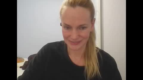Anny online show from 05/20/26, 12:17