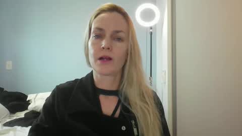 Anny online show from 05/27/26, 10:45