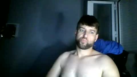 crazyboy44412345 online show from 07/08/26, 10:25