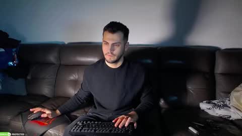 Snapshot of crazydom1 chatting on 10/23/25, 06:28 Crazy online show from 10/23/25, 06:28