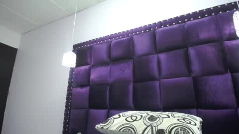 Snapshot of crazyonme chatting on 01/04/25, 11:06 diosalinda online show from 01/04/25, 11:06