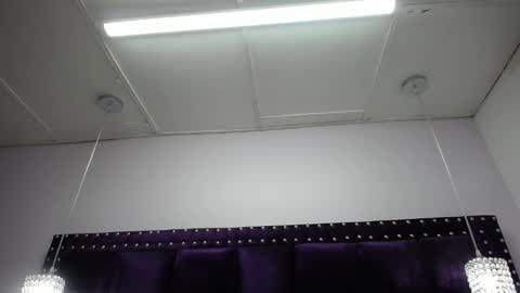 Snapshot of crazyonme chatting on 01/12/25, 03:07 diosalinda online show from 01/12/25, 03:07