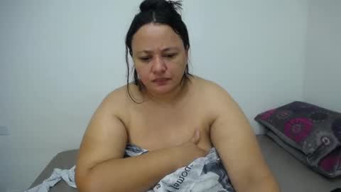 Snapshot of crazyonme chatting on 09/14/25, 08:57 diosalinda online show from 09/14/25, 08:57