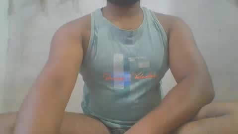 Snapshot of crazzy_booy chatting on 10/05/25, 04:00 crazzy_booy online show from 10/05/25, 04:00