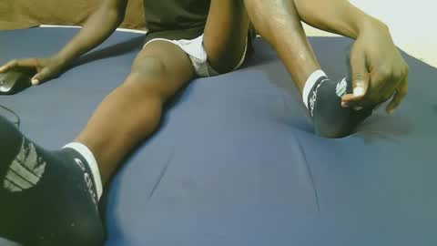 Snapshot of crazzyfucck chatting on 10/30/25, 09:33 Samuel online show from 10/30/25, 09:33